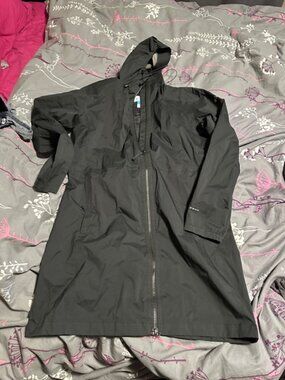 Columbia womens rain jacket medium